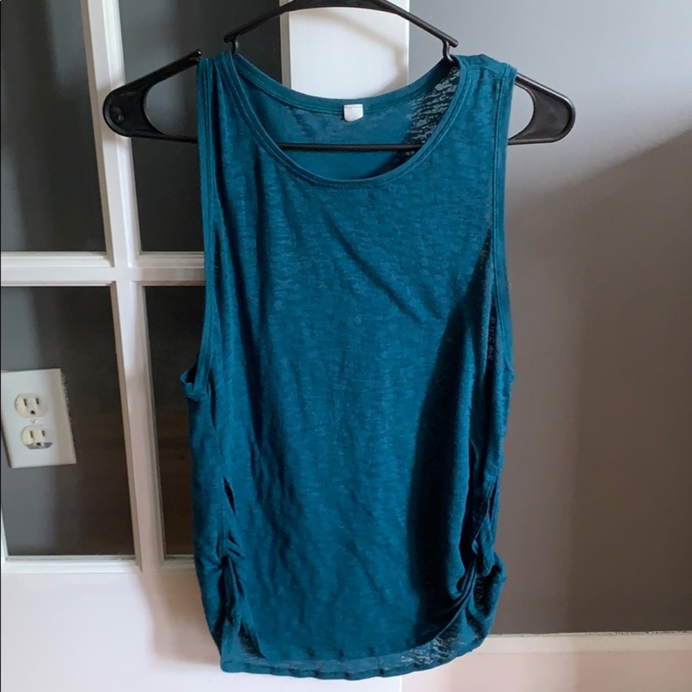 Lululemon breathable tank!